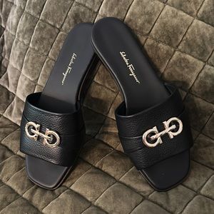 Salvatore Ferragamo size 6.5